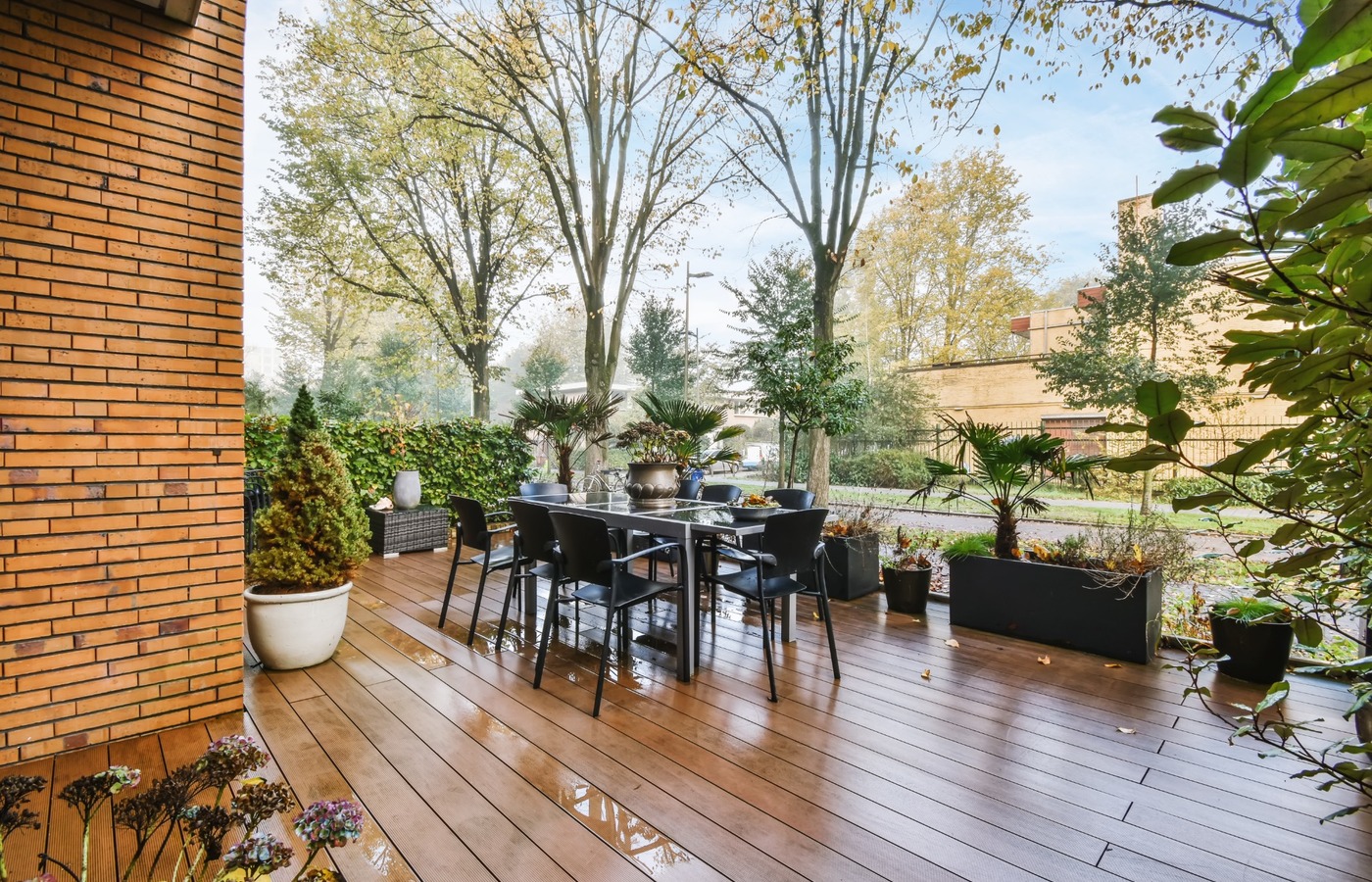 Deck and exterior outdoor living area